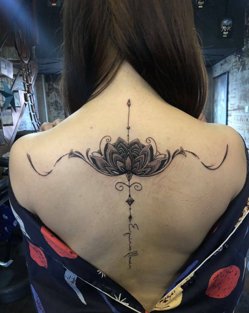 时尚图纹身图片_背部纹身图案