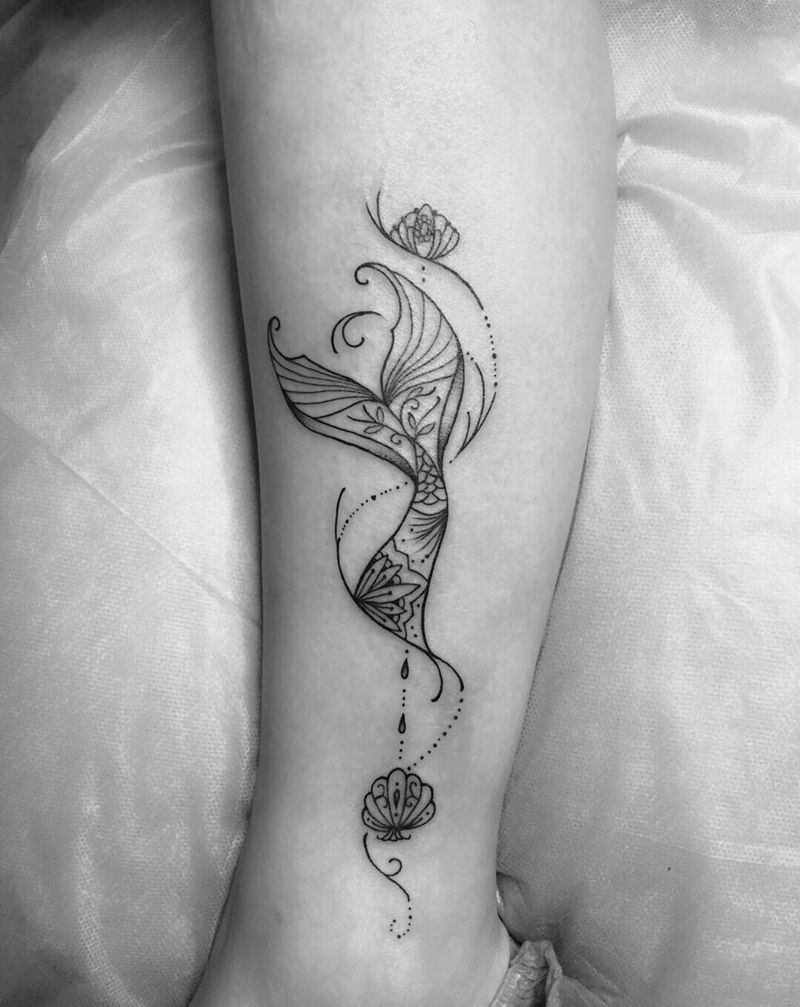 鱼尾纹身图片_腿部纹身图案