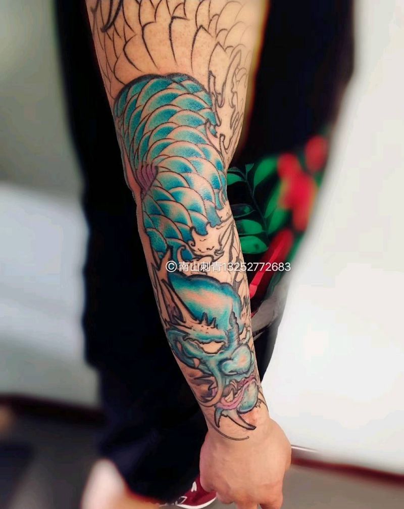 花壁 传统龙 未完成纹身图片_手部手臂老传统新传统纹身图案
