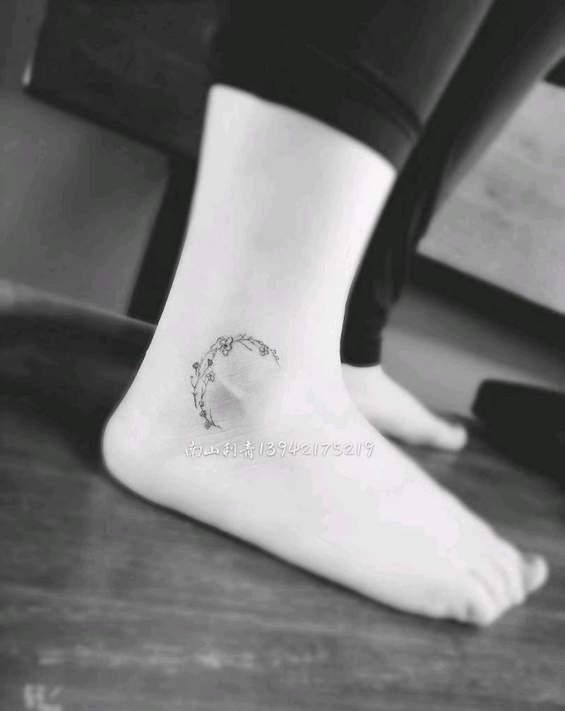 小清新纹身图片_脚部腿部图腾几何纹身图案