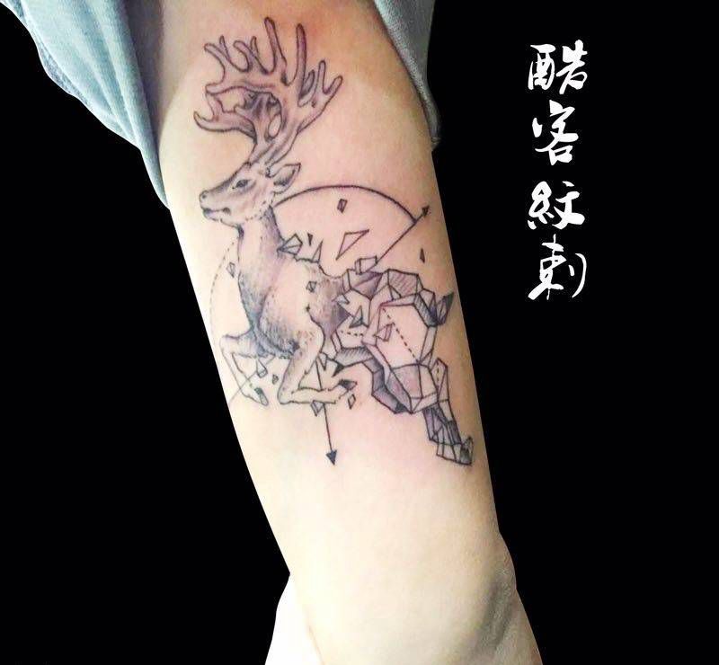 小臂小图纹身图片