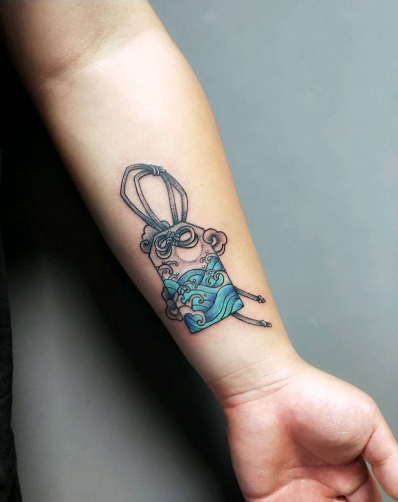 平安符纹身图片_手部手臂点刺新传统平安符纹身图案