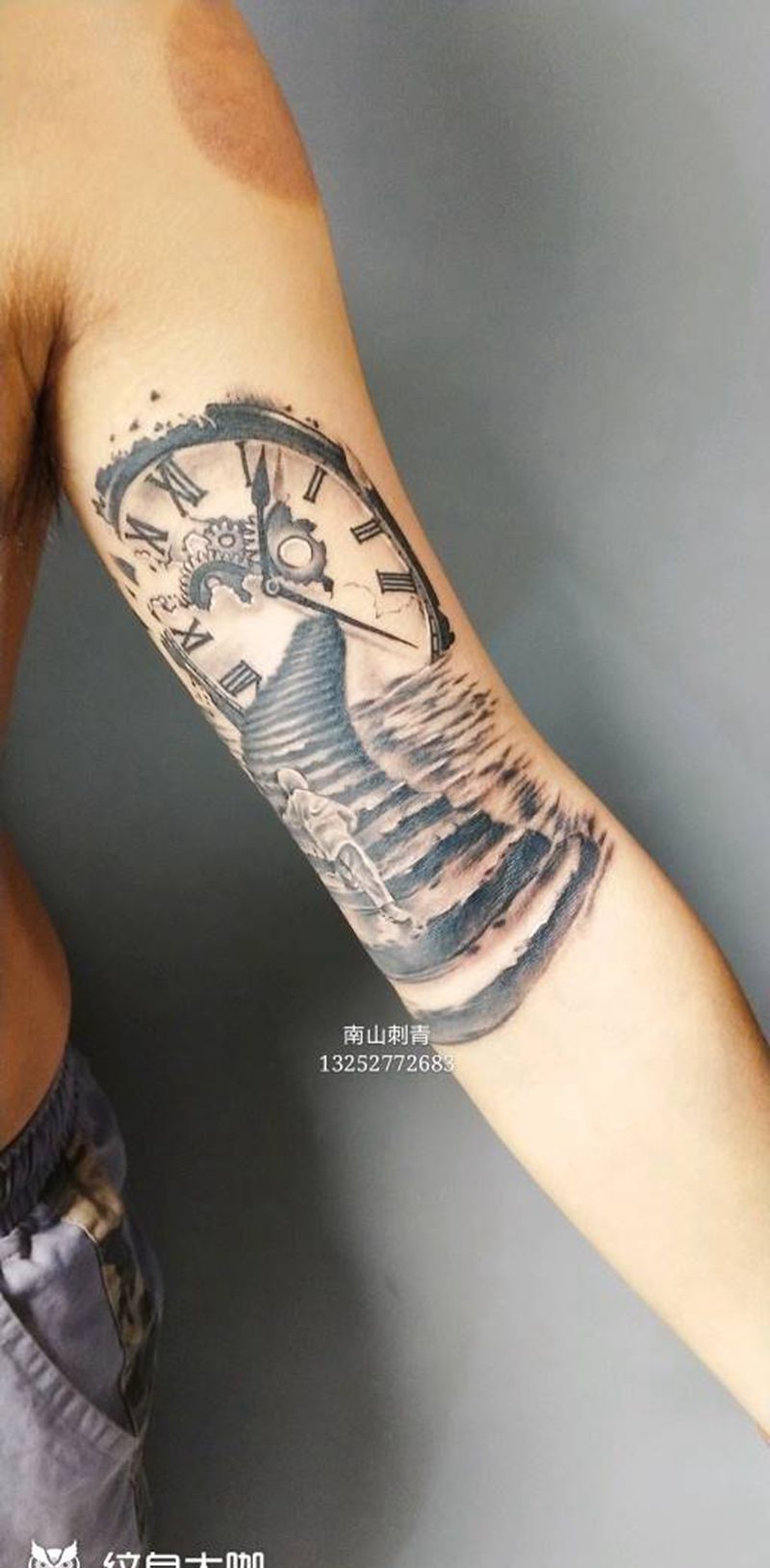 回家的孩子纹身图片_手臂手部欧美写实点刺纹身图案