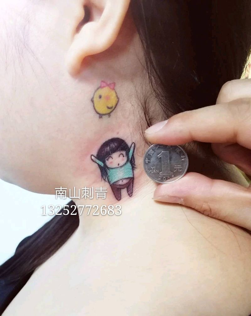 小小图纹身图片_肩部颈部Old SchoolNew School女孩纹身图案