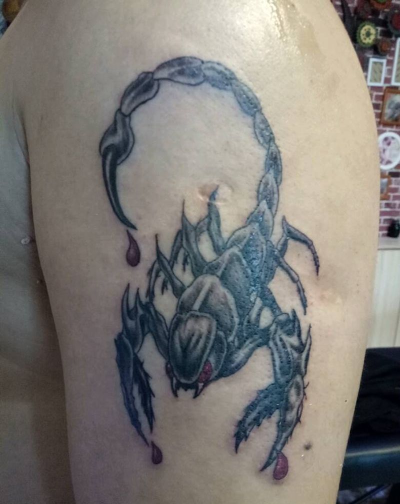 战斗蝎子纹身图片_手臂写实动物成品纹身图案