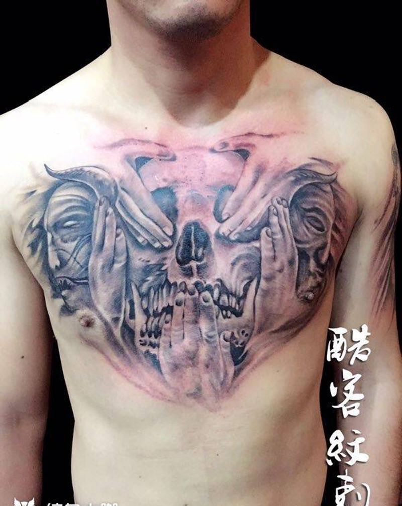 纹身胸部纹身图片