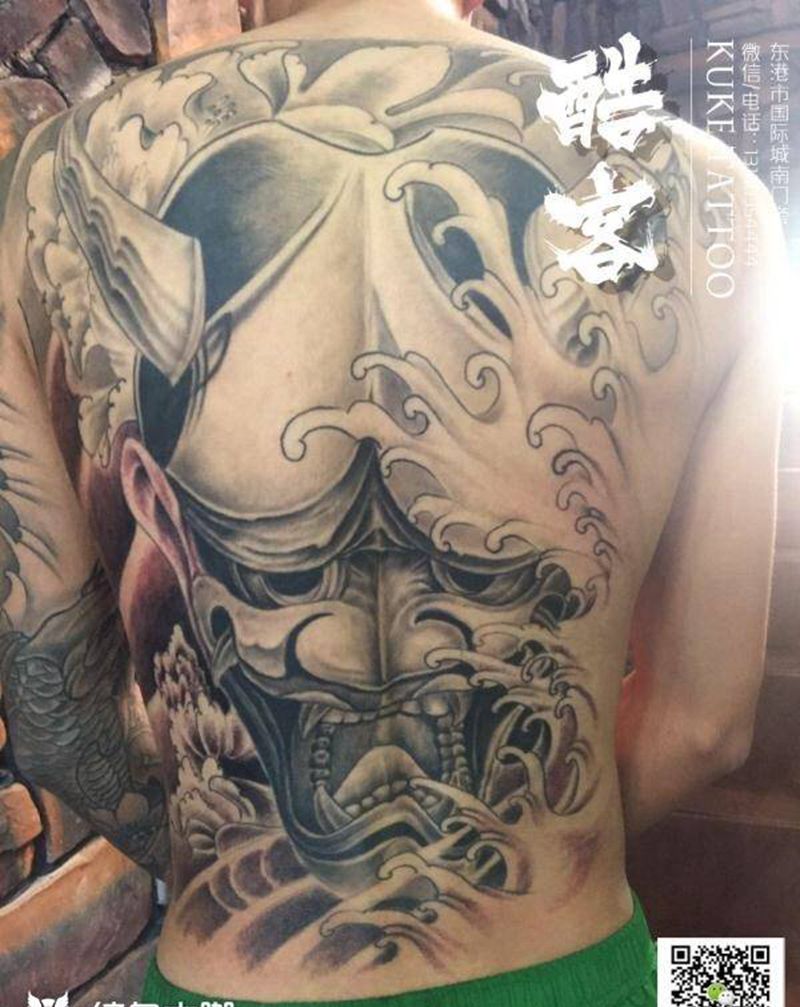 满背纹身图片