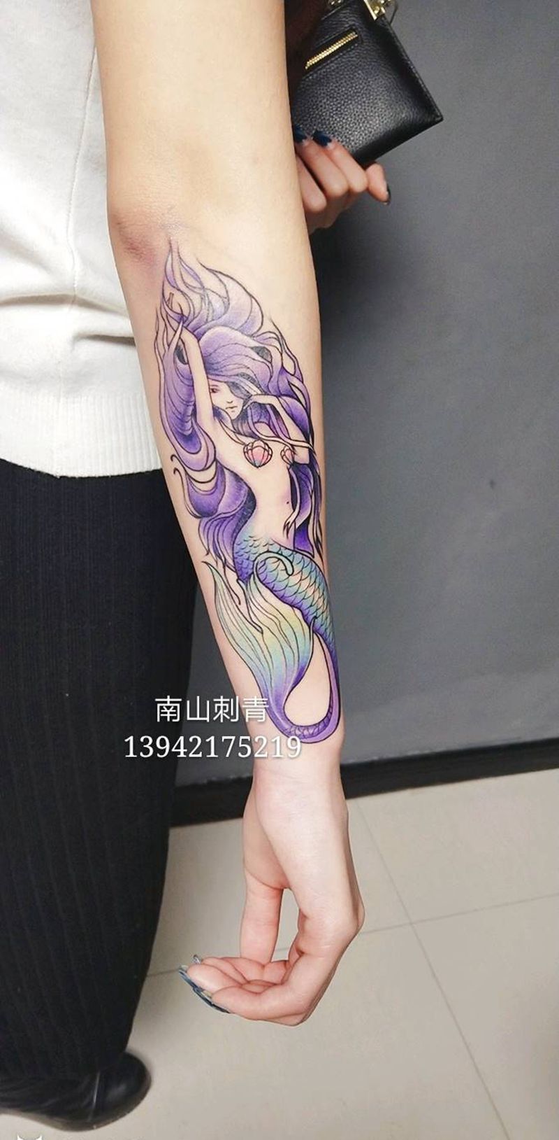 人鱼纹身图片_手部手臂水彩水墨纹身图案