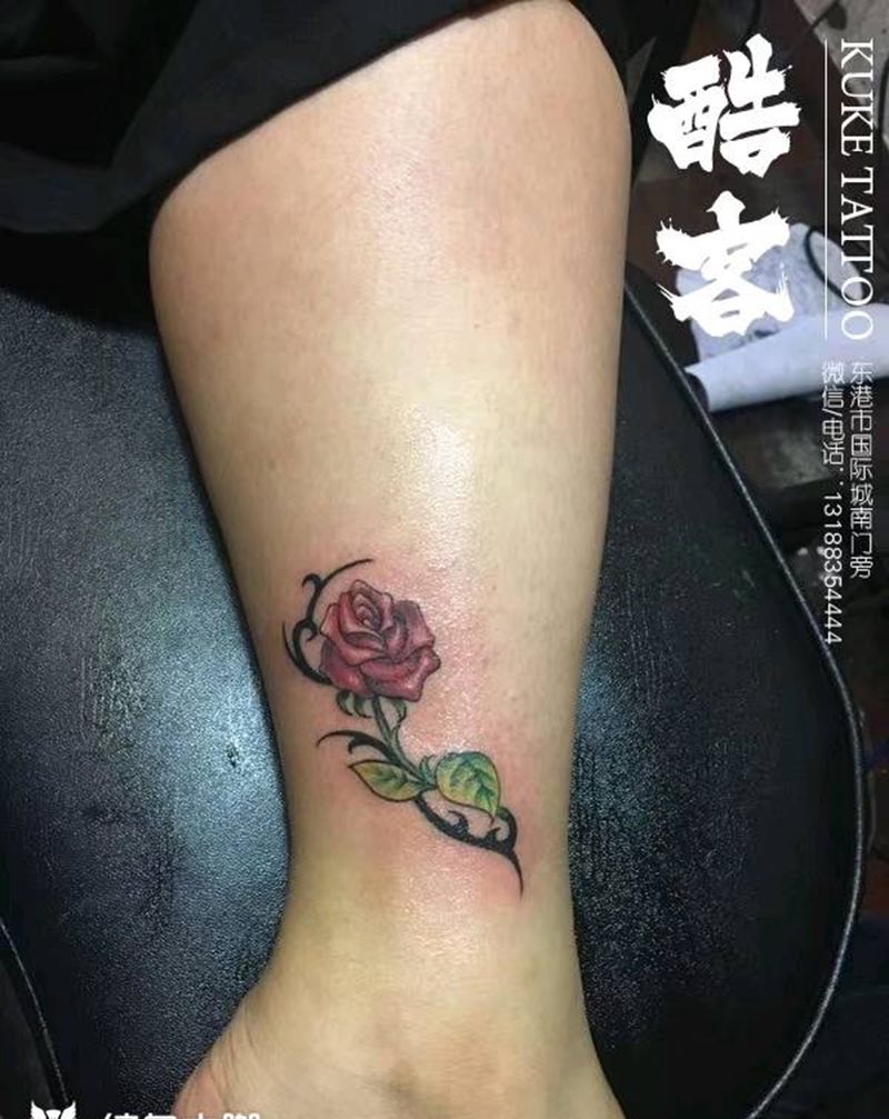 小腿花纹身图片