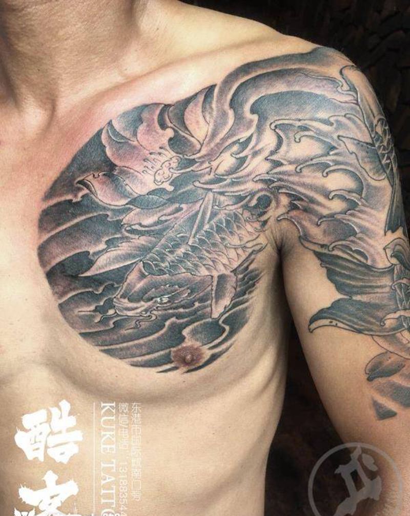 半甲覆盖纹身图片