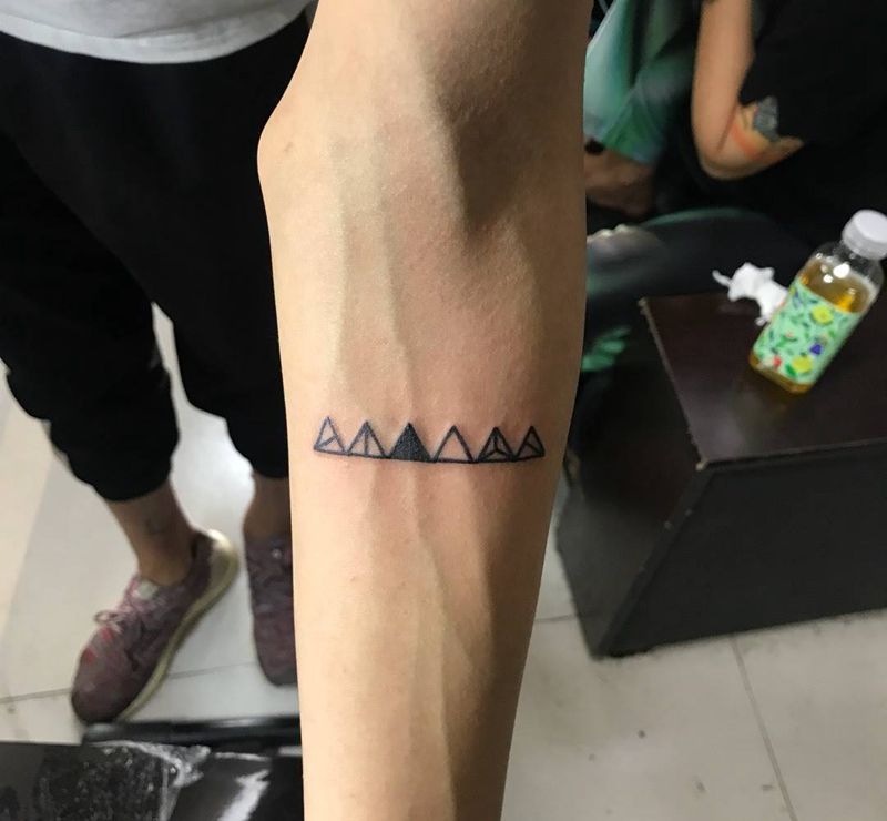 三角纹身图片