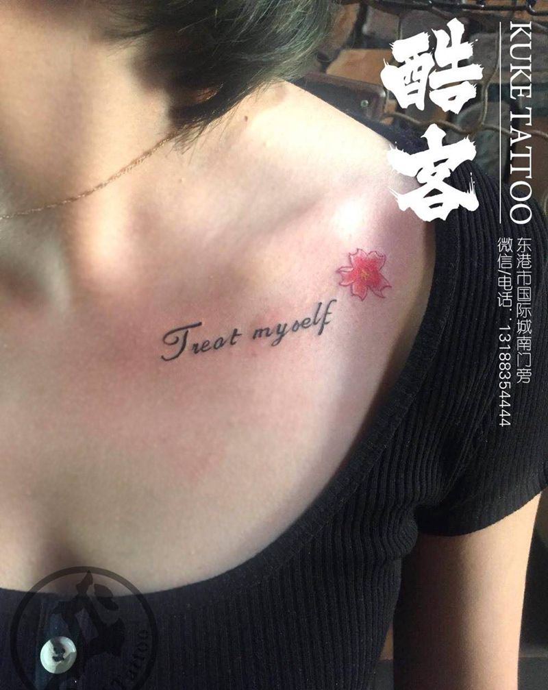 小图纹身图片_胸部纹身图案