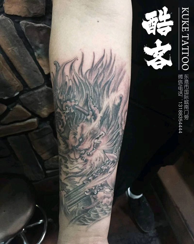 小臂猴子纹身图片