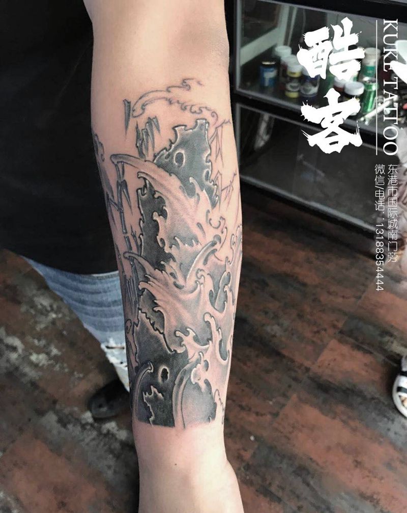 小臂传统纹身图片
