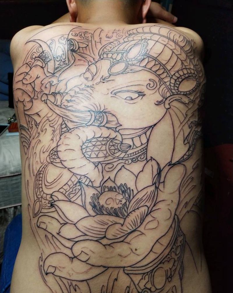 象神待完成纹身图片