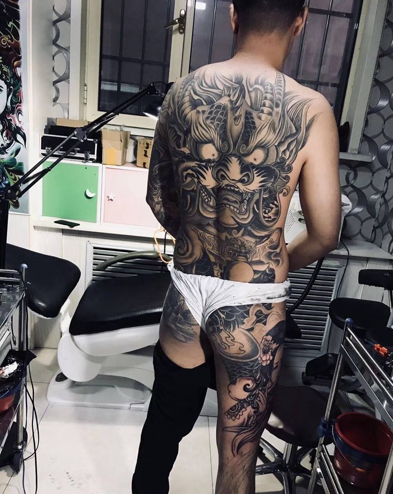 通体未完成纹身图片