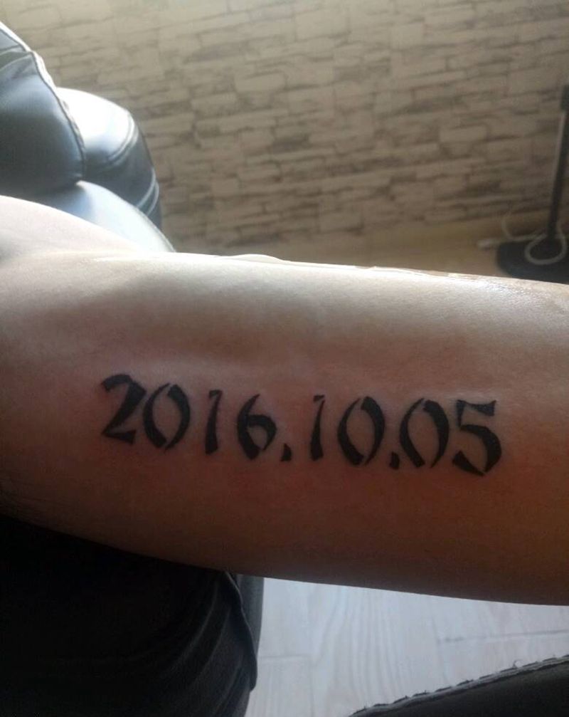 最近做的小图纹身图片_臀部图腾纹身图案