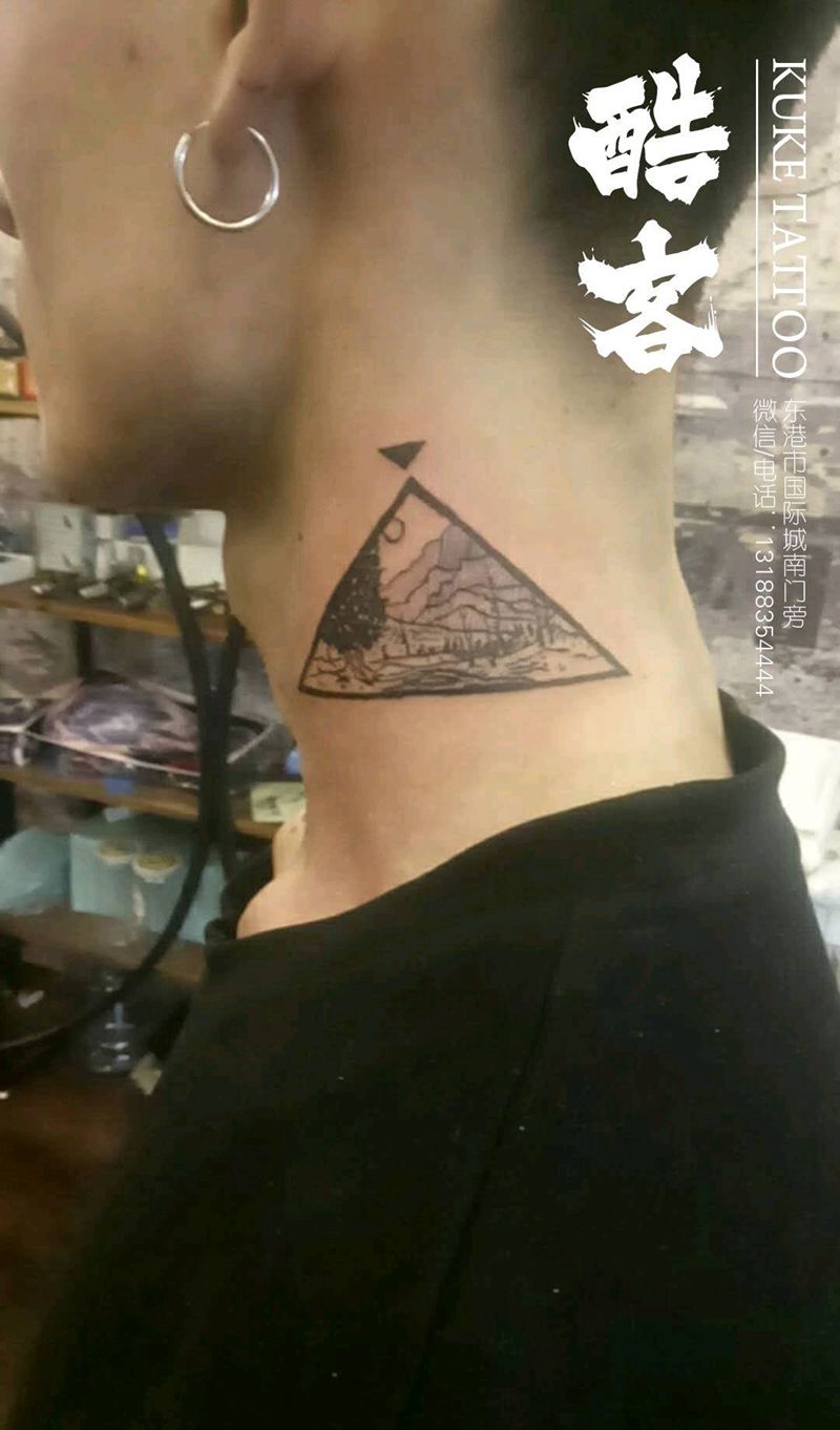 脖子小清新纹身图片