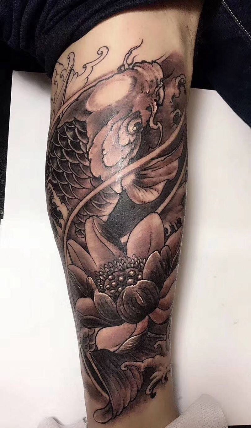 小鲤鱼纹身图片