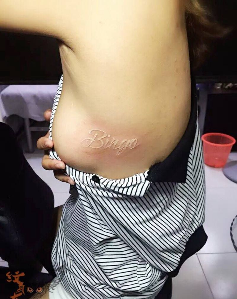 白色纹身图片_成品纹身图案