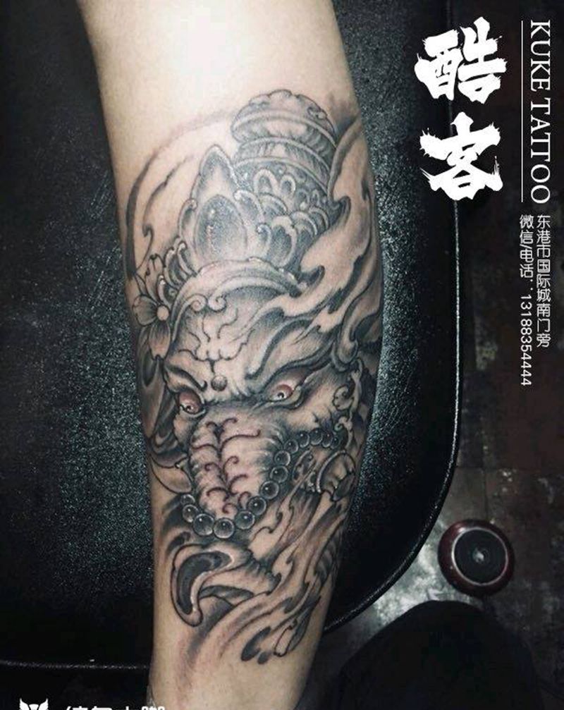 小腿象神纹身图片