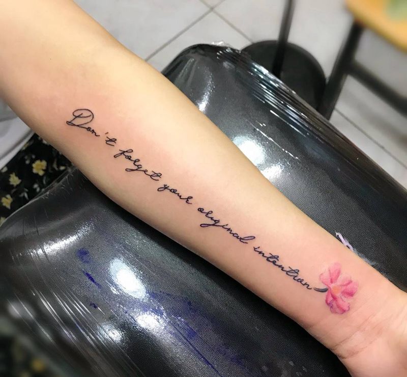 勿忘初心纹身图片