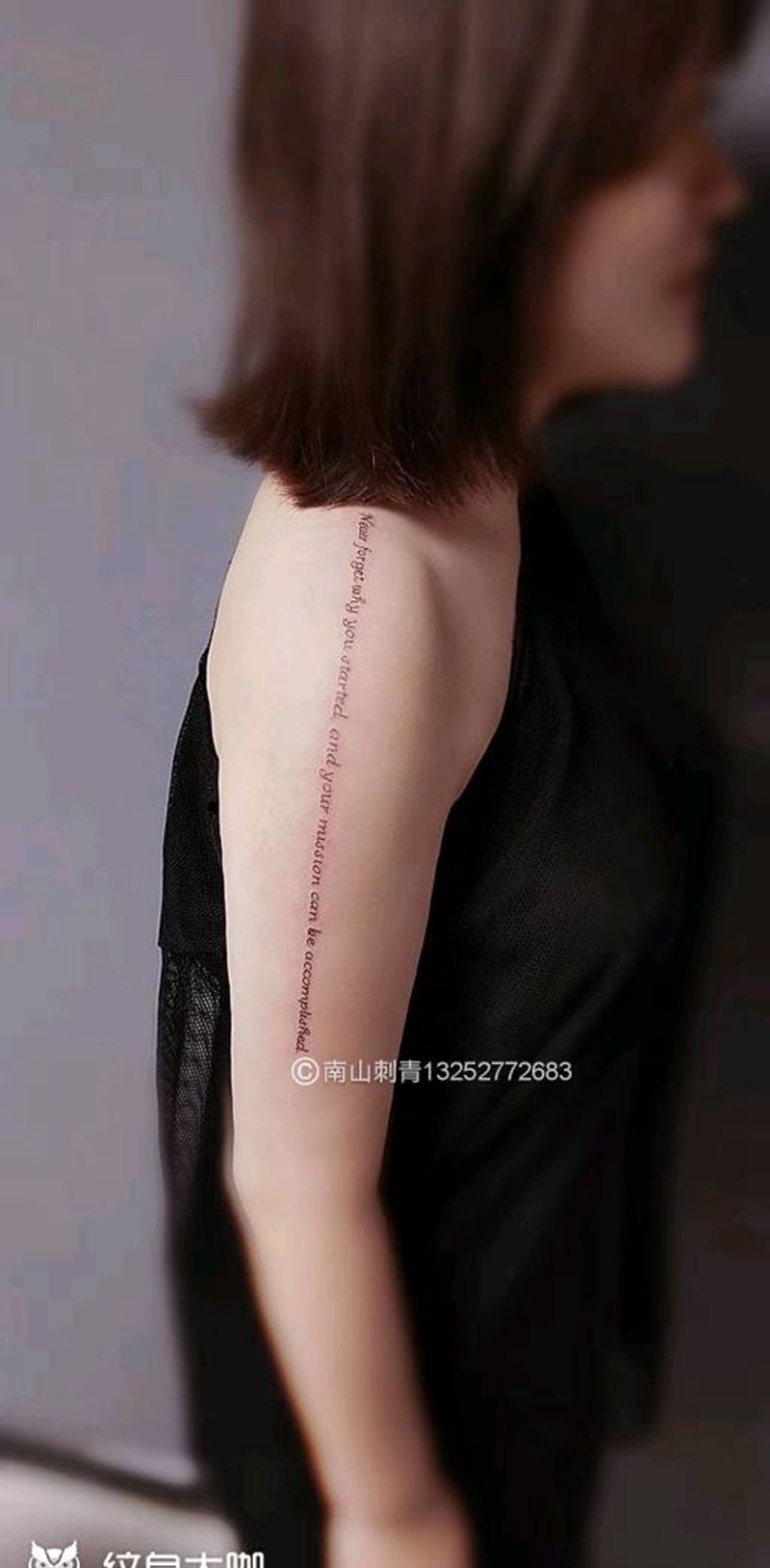 英文纹身图片_肩部手臂几何点刺英文纹身图案