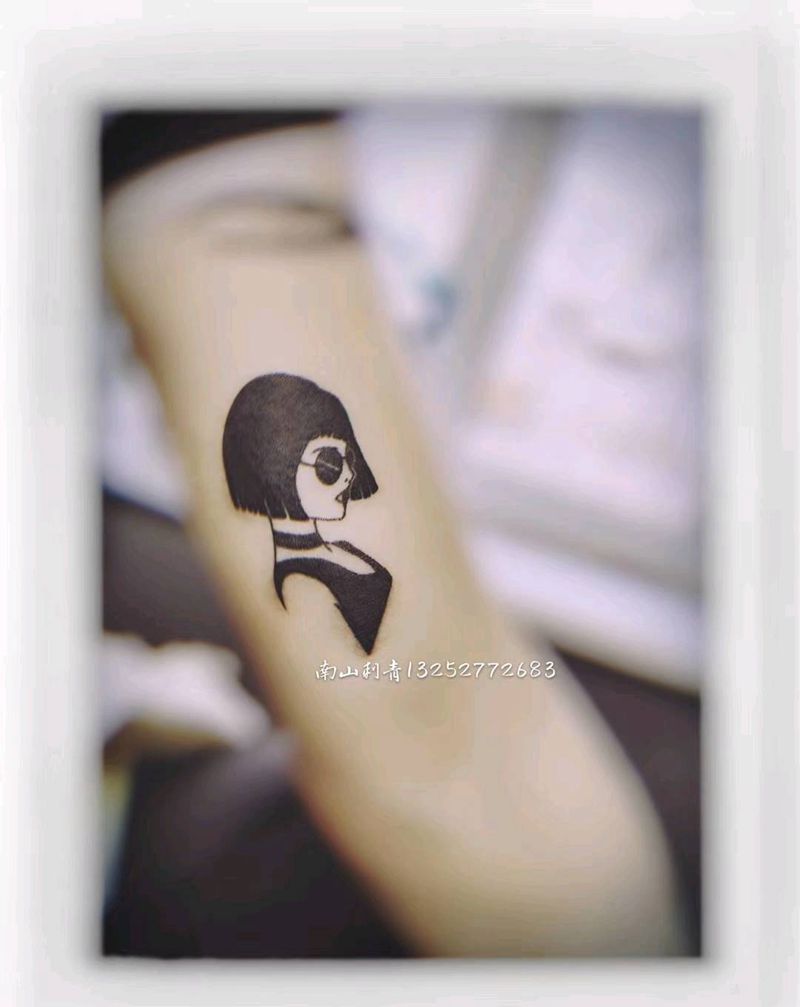 这个杀手就不冷纹身图片_手臂腿部点刺图腾纹身图案