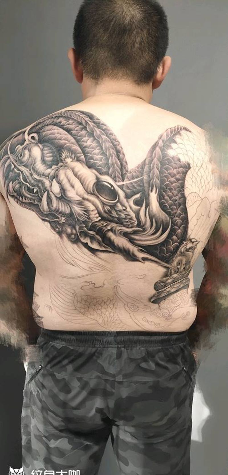 第三回合纹身图片_背部胸部新传统欧美写实纹身图案