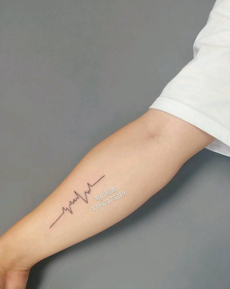 小小图纹身图片_手部手臂点刺几何鱼纹身图案