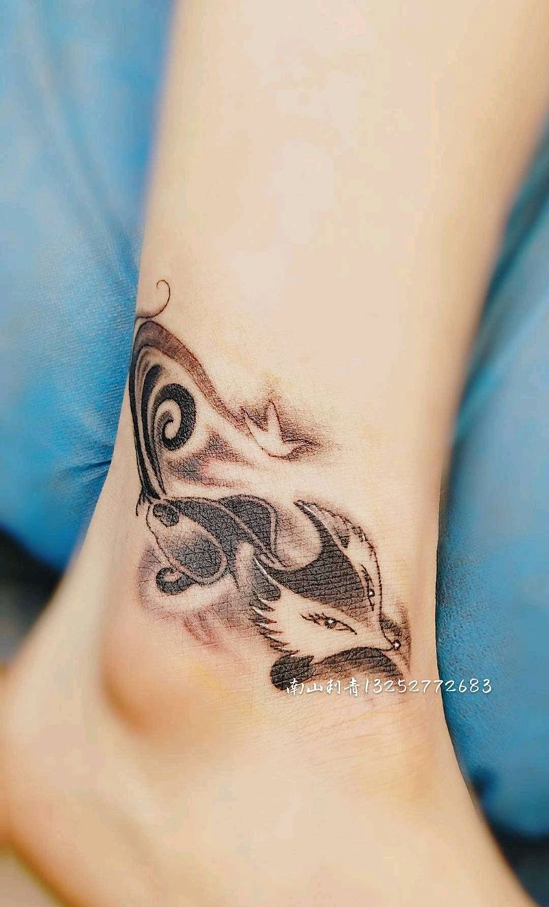 狐狸纹身图片_腿部手部老传统纹身图案