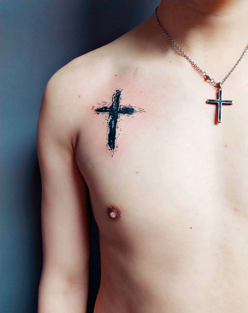 十字架纹身图片_胸部肩部图腾几何纹身图案