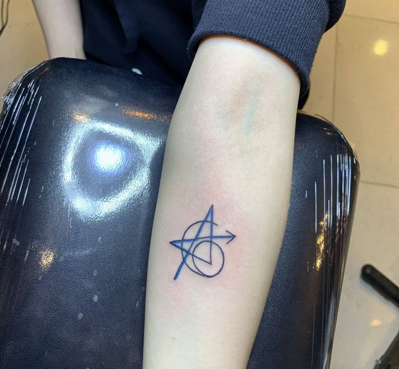 漫威纹身图片_手臂点刺纹身图案