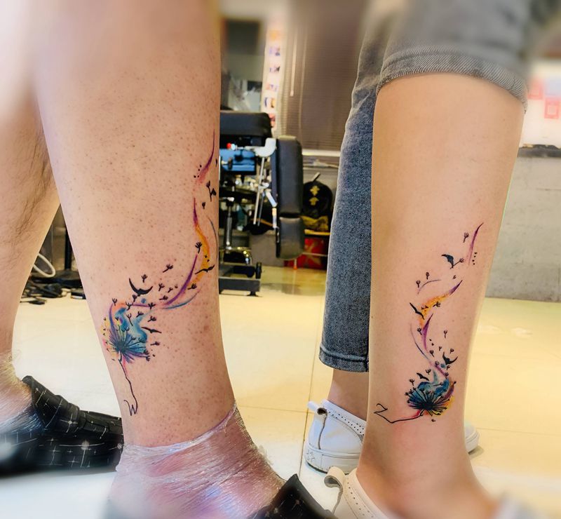 蒲公英纹身图片_腿部水彩纹身图案