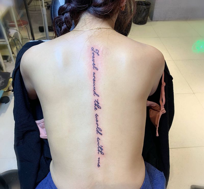 字母纹身图片_背部图腾纹身图案