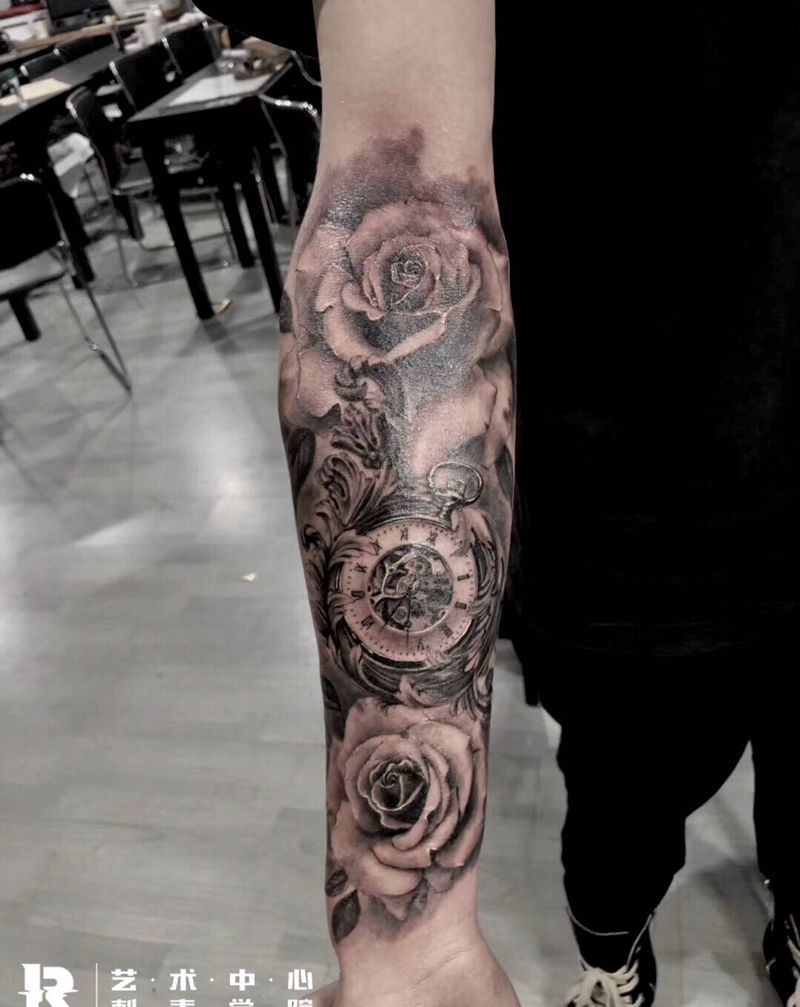 手臂  手背写实作品纹身图片_手臂手部欧美写实纹身图案