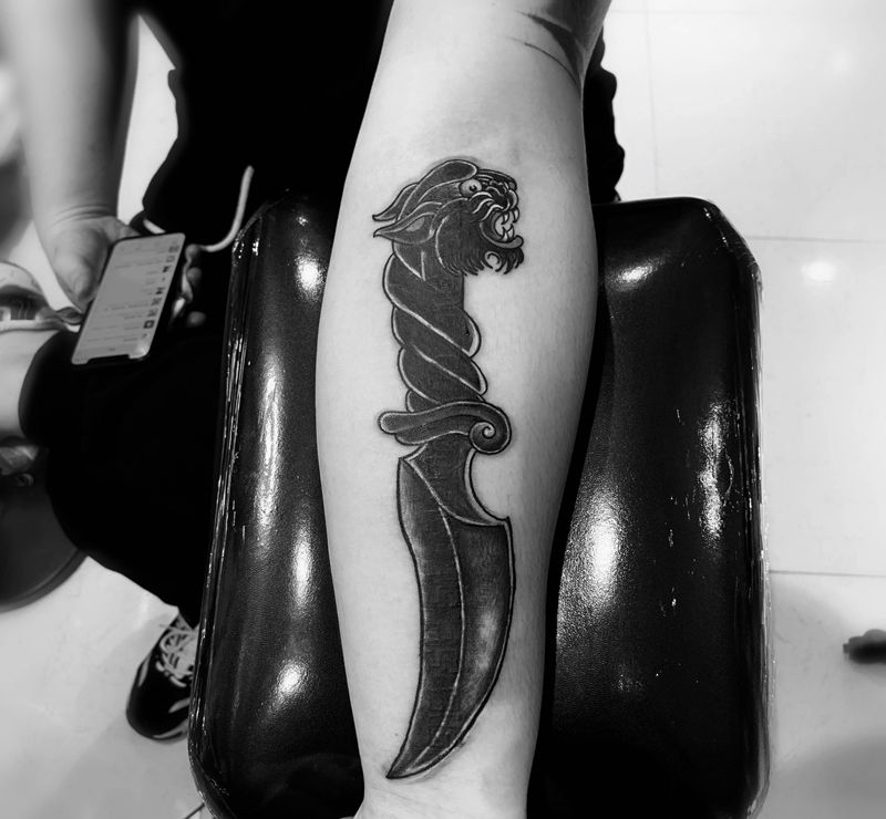 覆盖纹身图片_手臂老传统纹身图案