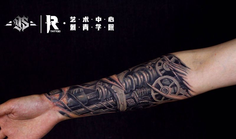 机械臂  小臂纹身图片_手臂欧美写实机械臂纹身图案