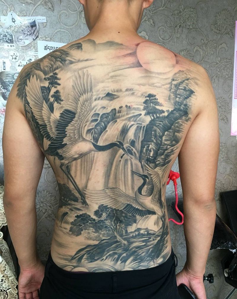 山水之间纹身图片