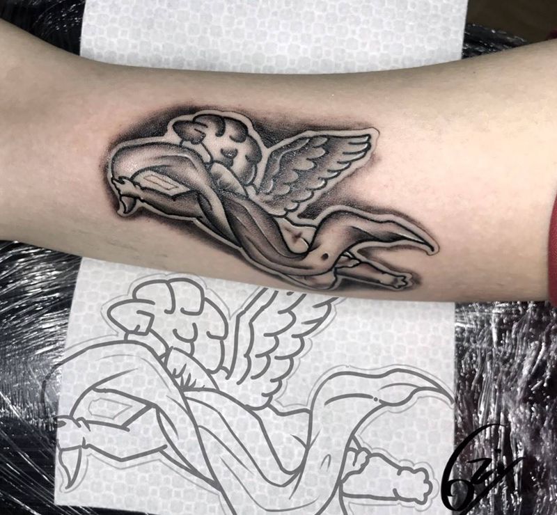 原创 小天使纹身图片_手臂肩部欧美写实Old School纹身图案