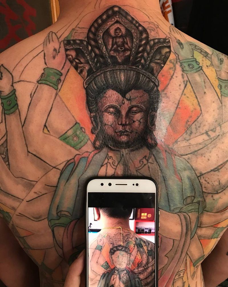 菩萨头像修改前后对比纹身图片_背部原创人物肖像纹身图案