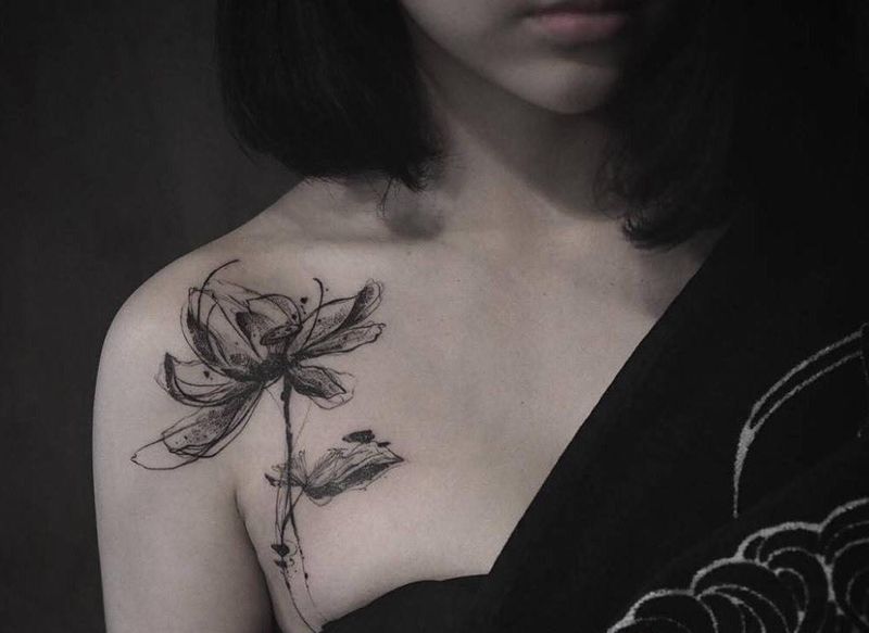 水墨荷花纹身图片