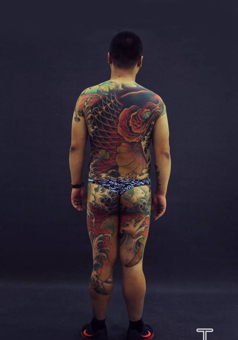 大胖头鲤鱼恢复纹身图片_成品原创传统背部纹身图案