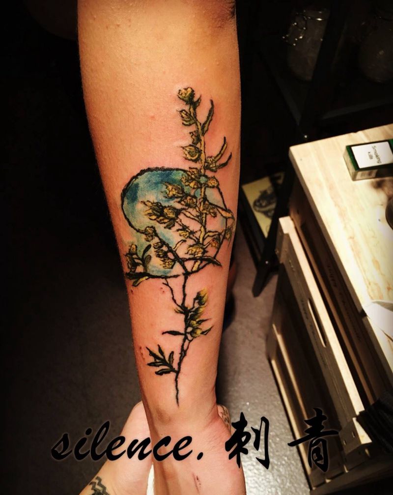 植物纹身图片_手臂清新植物纹身图案