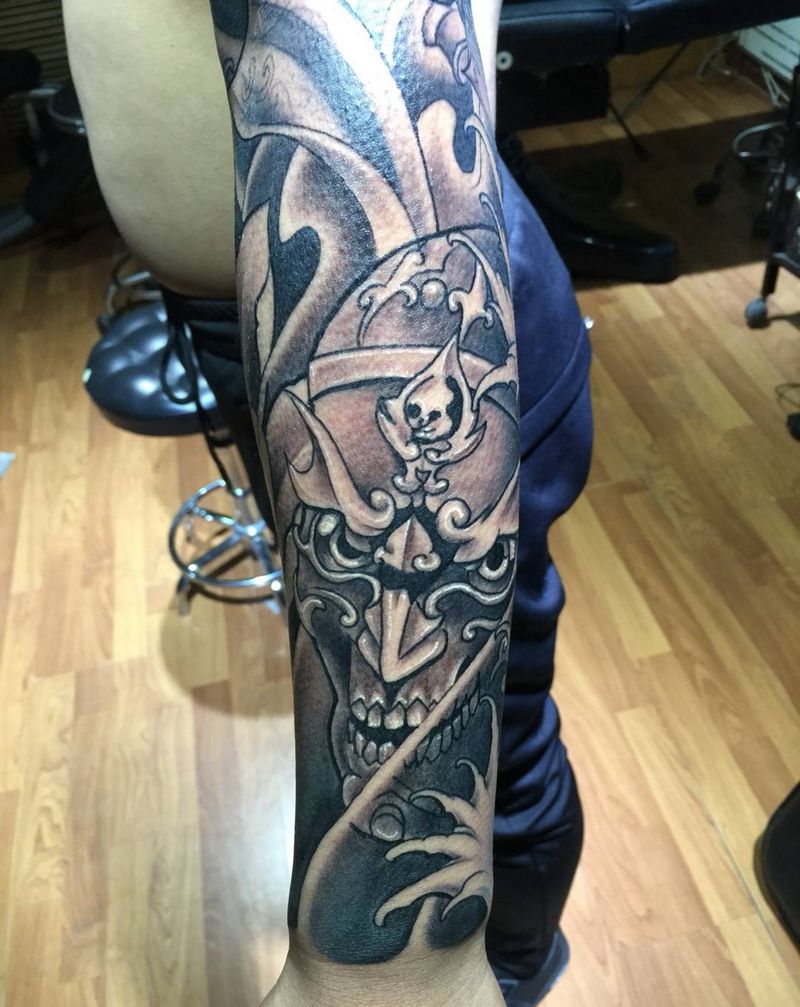 黑灰色花臂纹身图片_成品手臂传统人物鬼神纹身图案