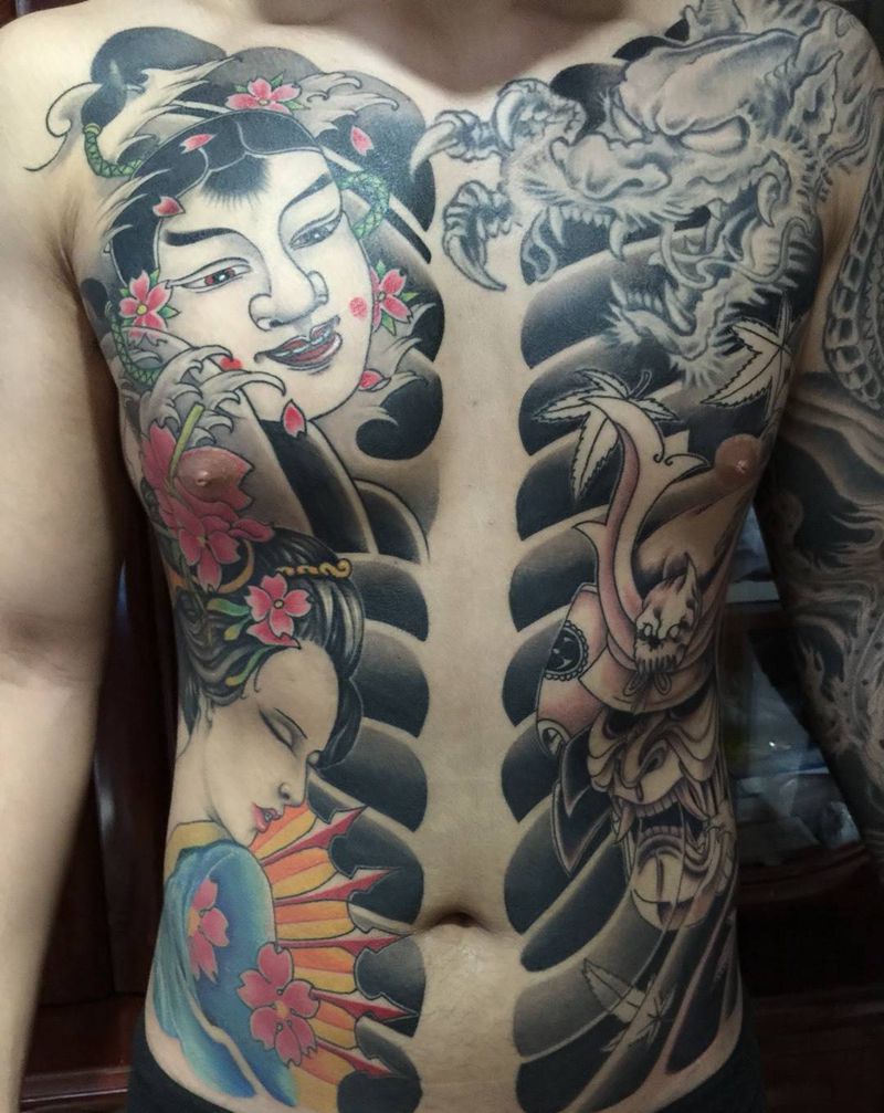 开衫 还没完成纹身图片_胸部腹部传统人物原创纹身图案