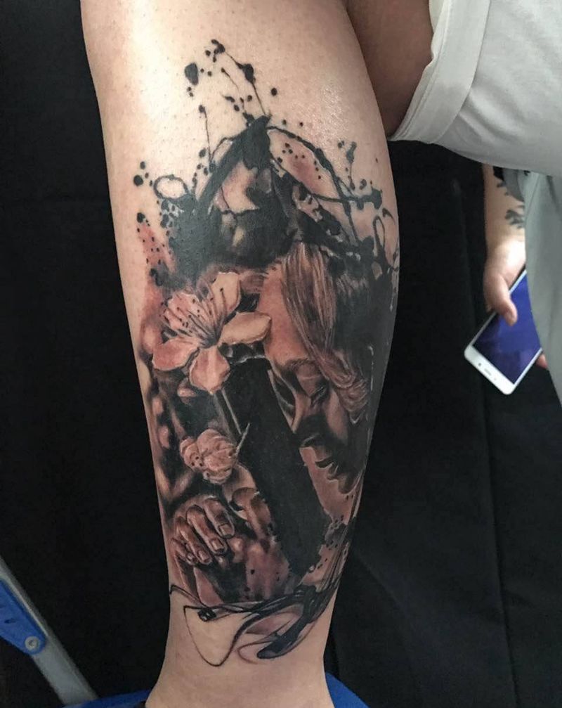 致命罗兰纹身图片_成品腿部欧美写实人物纹身图案