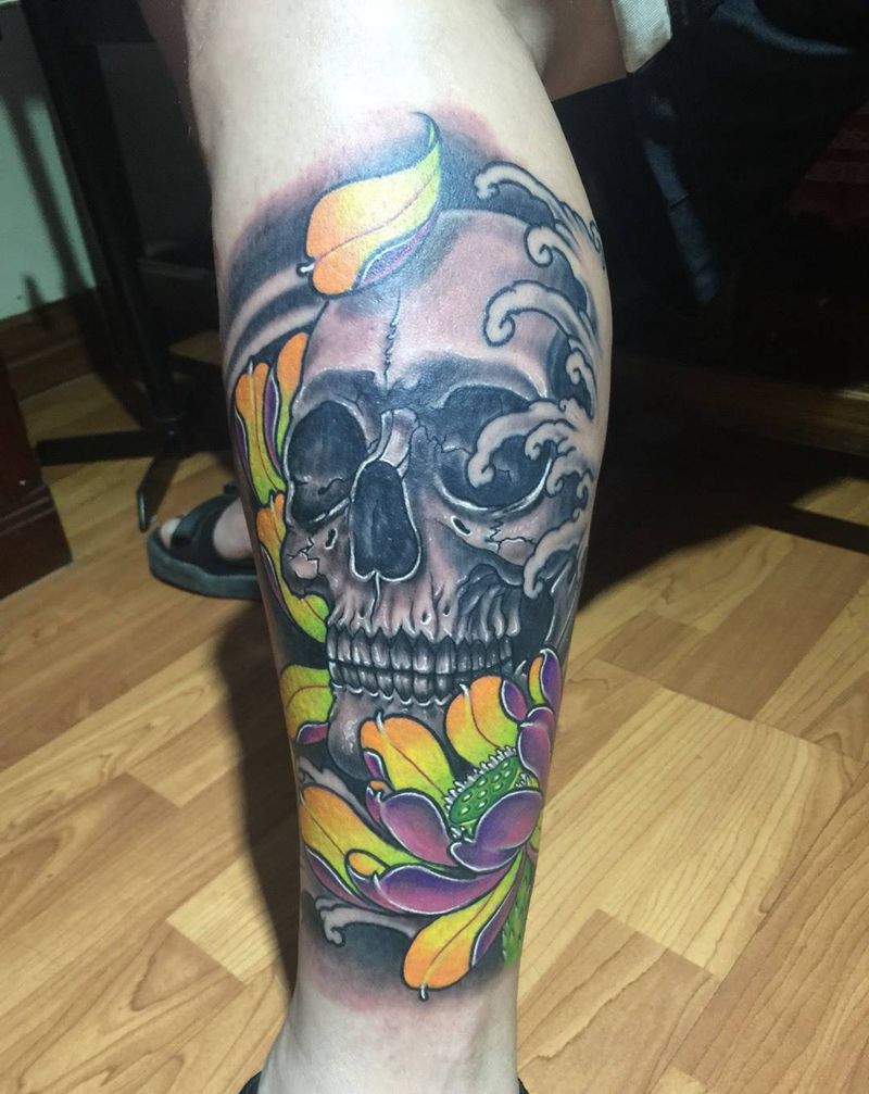 腿部骷髅荷花纹身图片_成品腿部传统原创纹身图案