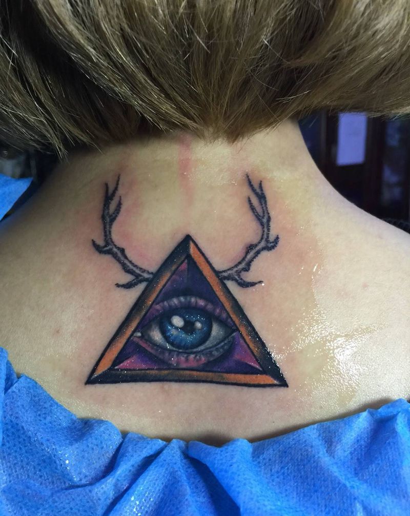 遮盖 上帝之眼加鹿角纹身图片