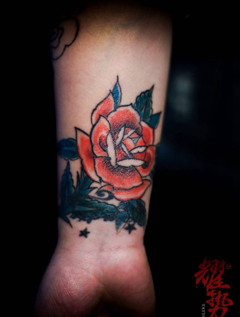 遮盖字母纹身图片